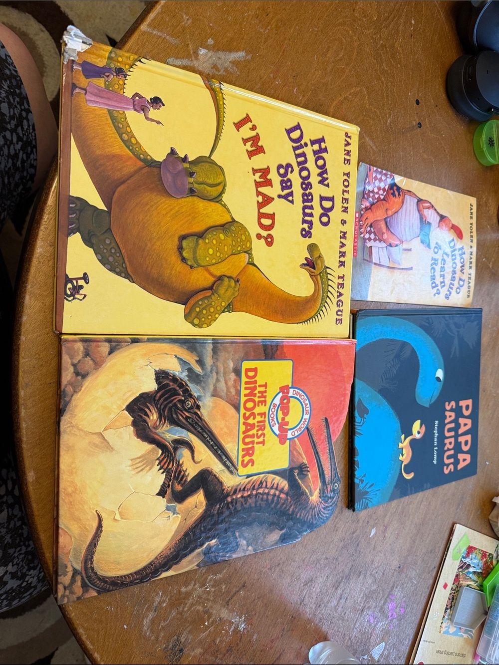 Children's Dinosaur Book set- Yellow Cover (Brand: )